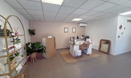 La Fée des Ongles - Dorine - Peaugres : Manucure à Peaugres