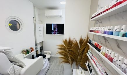 Ingrid Studio Beauté (Univ’hair) : Manucure à Cavalaire-sur-Mer