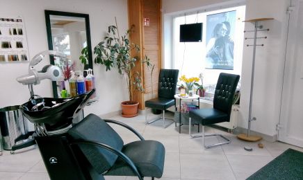 Salon Haarmonie : Friseur in Drei Gleichen