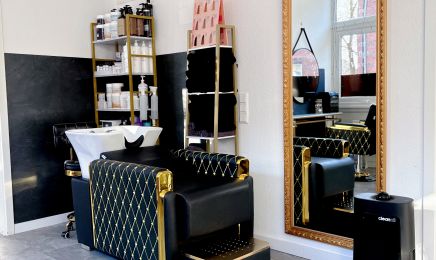 Friseursalon Wiola Grat: Nagelstudio in Flensburg