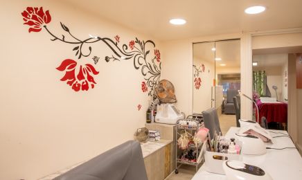 Ongles en Fleurs : Manucure à Lyon