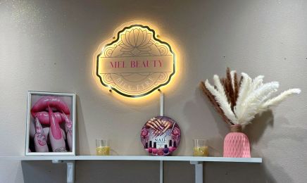 MEL BEAUTY BIEN ÊTRE : Manucure à Voiron