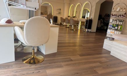 Amluxe Haarstudio: Kosmetikstudio in Frankfurt am Main