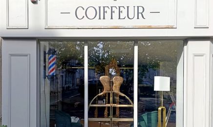 Alive : Coiffeur à La Couronne