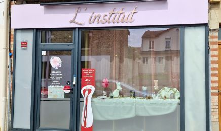 Linstitut dEmeline : Manucure à Villeneuve-le-Roi