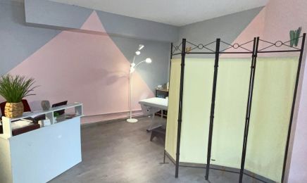 Laurie Nails Esthétique : Coiffeur à Villieu-Loyes-Mollon