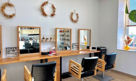 Au salon d’Anais : Coiffure Esthétique et Ongles  : Coiffeur à Boisseuil