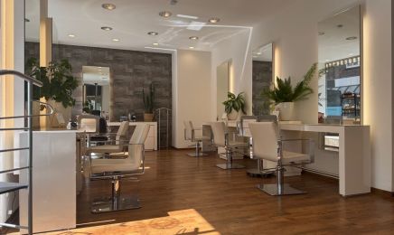 Haarschneiderei Sigrid Waters: Friseur in Bocholt
