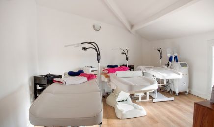 Beauty Care - La Roche : Manucure à La Roche-sur-Yon
