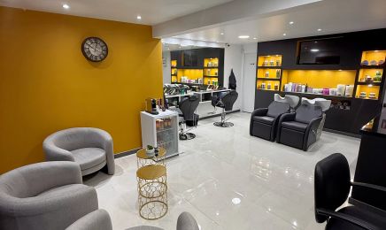211 Barber Street : Coiffeur à Rivière-Pilote