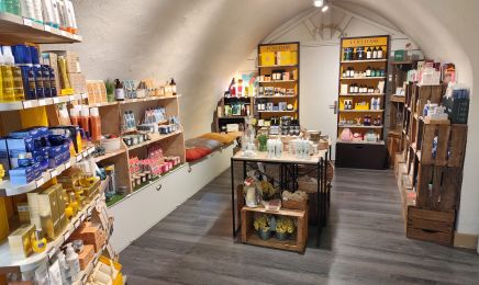 Cèdre Oranger Gap - Cosmétiques bio et naturels  : Institut de beauté à Gap