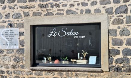 Le salon chez Magali : Institut de beauté à Saint-Genès-Champanelle