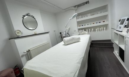 Institut de beauté Alexandra : Coiffeur à Saint-Gilles
