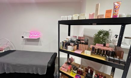 MAKEUP BY STAIFIA : Institut de beauté à Villeurbanne