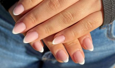 SKS BEAUTY : Manucure à Marignane