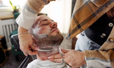 Hair by Tami: Friseur in Schwarzach am Main