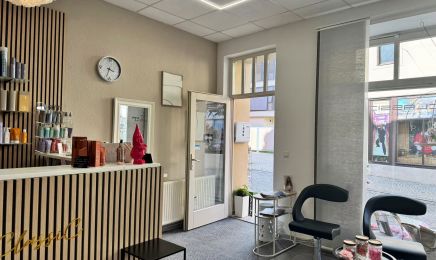 Classic Hair & Beauty Lounge Inh.Manuela Skerka: Nagelstudio in Lutherstadt Eisleben