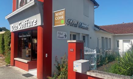 Idéal Beauté : Manucure à Champniers