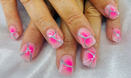 Ongles et Strass : Manucure à Aucaleuc