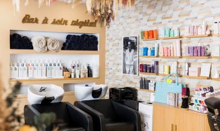Laura Prodhomme - Artisan Coiffeur : Coiffeur à Évran