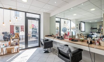 Coiffure m&co mixte  : Coiffeur à Bouillargues