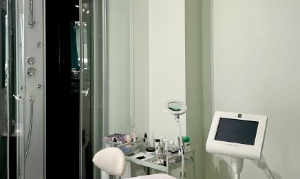 Cils et beauté By Oko  : Manucure à Cenon