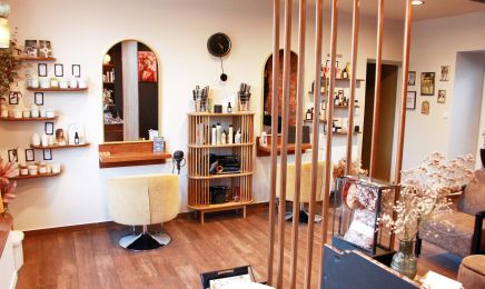 [Mãé] Maison de Coiffure  : Coiffeur à La Roche-Neuville