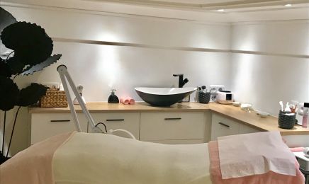 SKIN EXPERT INSTITUT - FACIALISTE - Karine P. : Coiffeur à Montpellier
