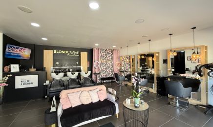 Blond Caviar  : Coiffeur à Saint-Mitre-les-Remparts