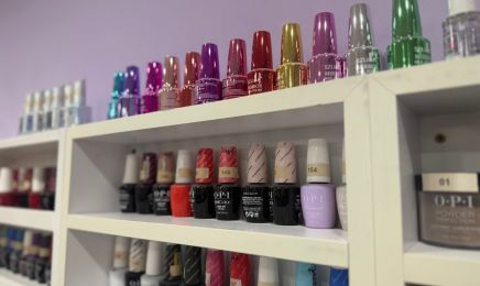 Violette Nails : Institut de beauté à Antibes