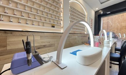 ZARA Nails & Head Spa - AIX EN PROVENCE  : Manucure à Aix-en-Provence