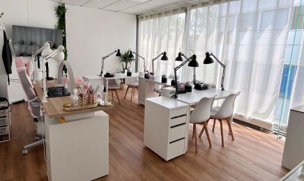 Kap Nails : Ongles - Beauté du regard et des pieds : Institut de beauté à Cesson-Sévigné