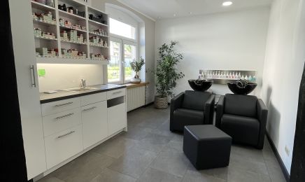 STUDIO FIVE: Friseur in Gummersbach