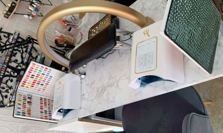 Lart des ongles By Fanny : Coiffeur à Chaumont