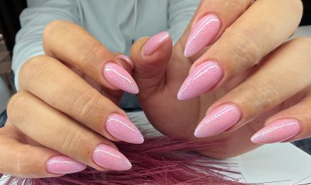 Nail lounge by Julia : Nagelstudio in Gütersloh