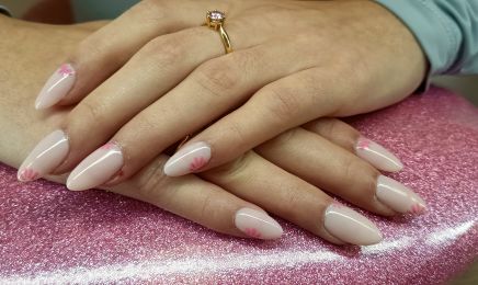 Nails & Beauté  : Manucure à Clermont-Ferrand