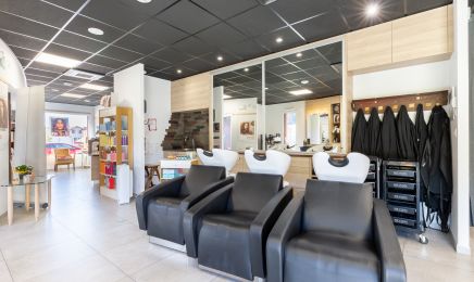 Acajou Coiffure : Coiffeur à Sombacour