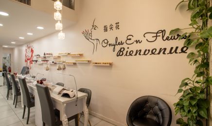 Ongles en Fleurs : Manucure à Lyon