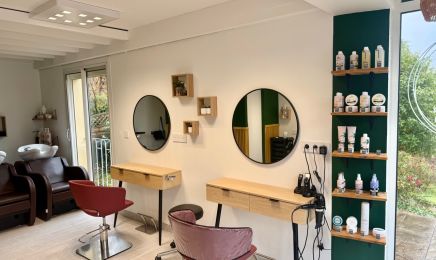 LE P'TIT SALON DE MARJO : Coiffeur à Mours-Saint-Eusèbe