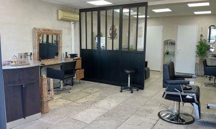 L’atelier Beauty’R - Artisan coiffeur : Manucure à Pierrelatte