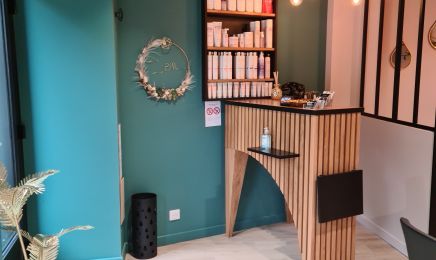 Un Hair de Camille  : Coiffeur à Marcey-les-Grèves