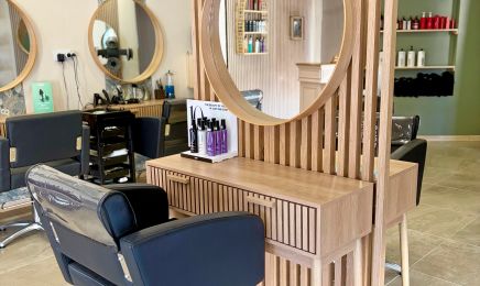 Le salon du Bourg by Charlotte : Coiffeur à Treillières