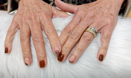 Un soupçon de Meguie : Manucure à Saint-André-le-Gaz