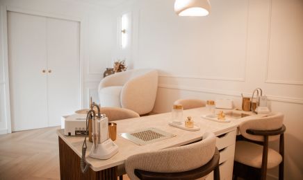 L’aura de Julie Institut privé : Manucure à Cusset