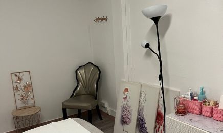 NAUGHTY GIRL : Manucure à Clermont-Ferrand