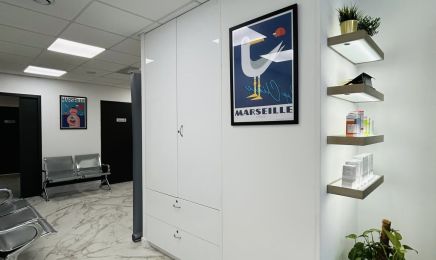 CAP'CLINIC® Médecine Esthétique - Centre Laser - Greffes Capillaires Fue : Institut de beauté à Marseille