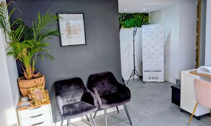 Institut Hakima ARAKHSIS : Institut de beauté à Marin