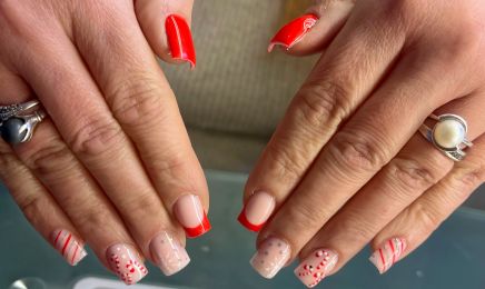 Alicia Ongles & Cils : Manucure à Belz