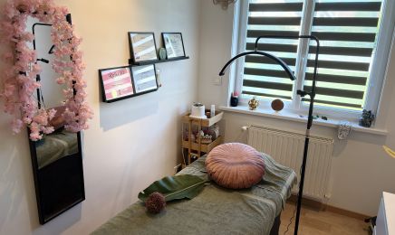 Univers beauté by Vanessa  : Manucure à Bouchain