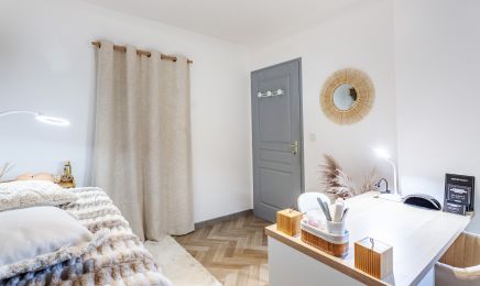 Audrey Beauty : Manucure à Voiron
